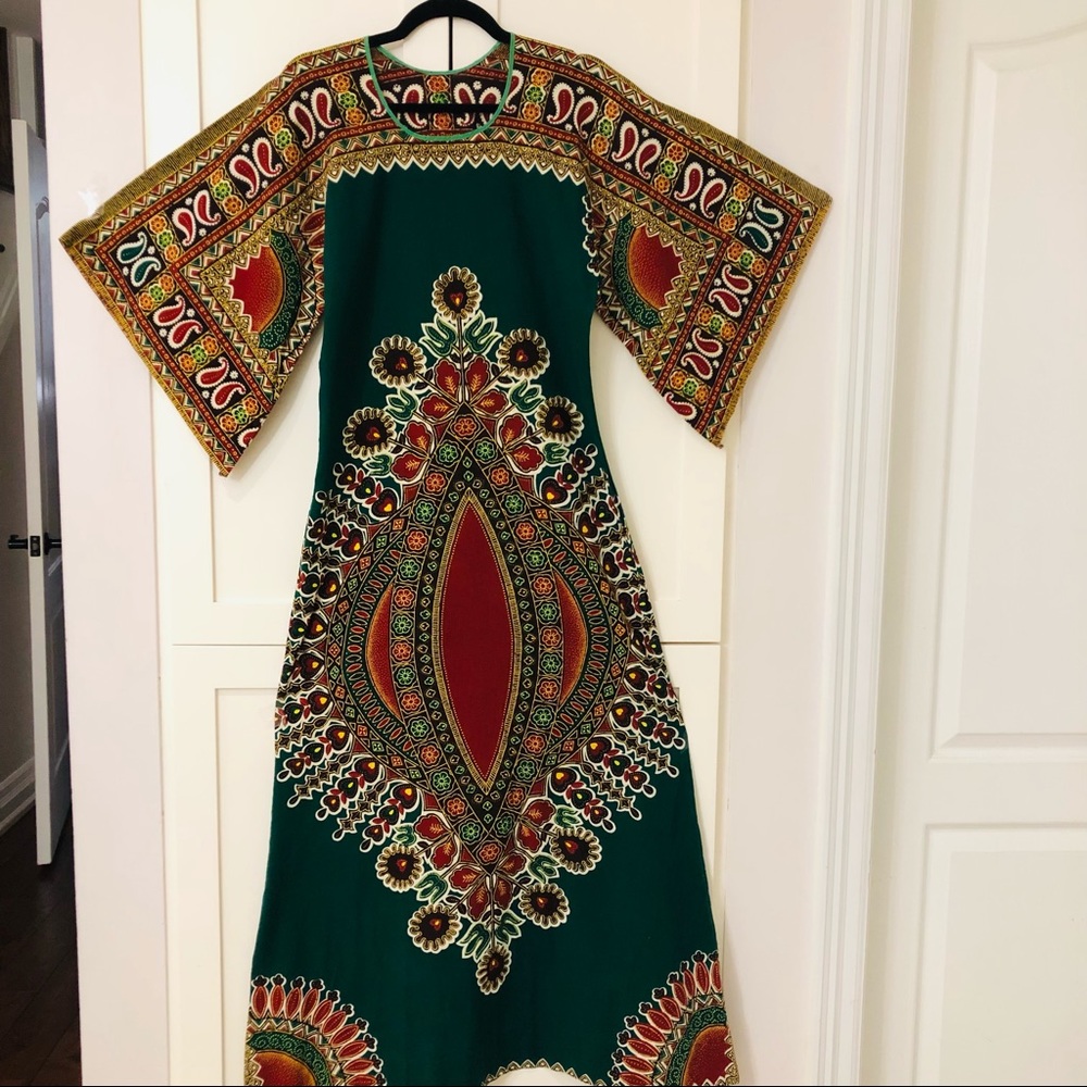 Hand made African inspired long dress, no tags. Beautiful print short  a line